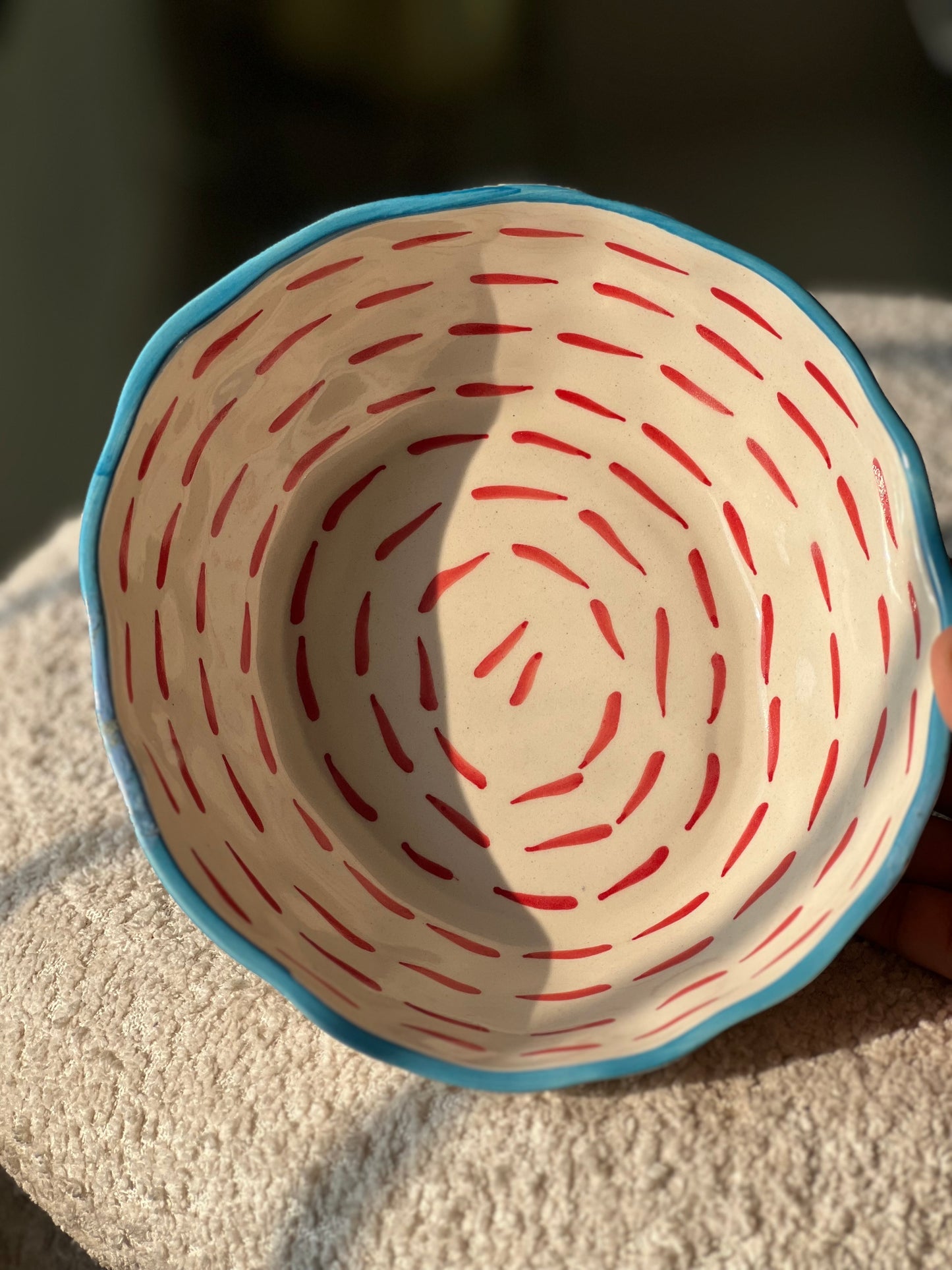 Artful Serve Medium Bowl – Abstract Design