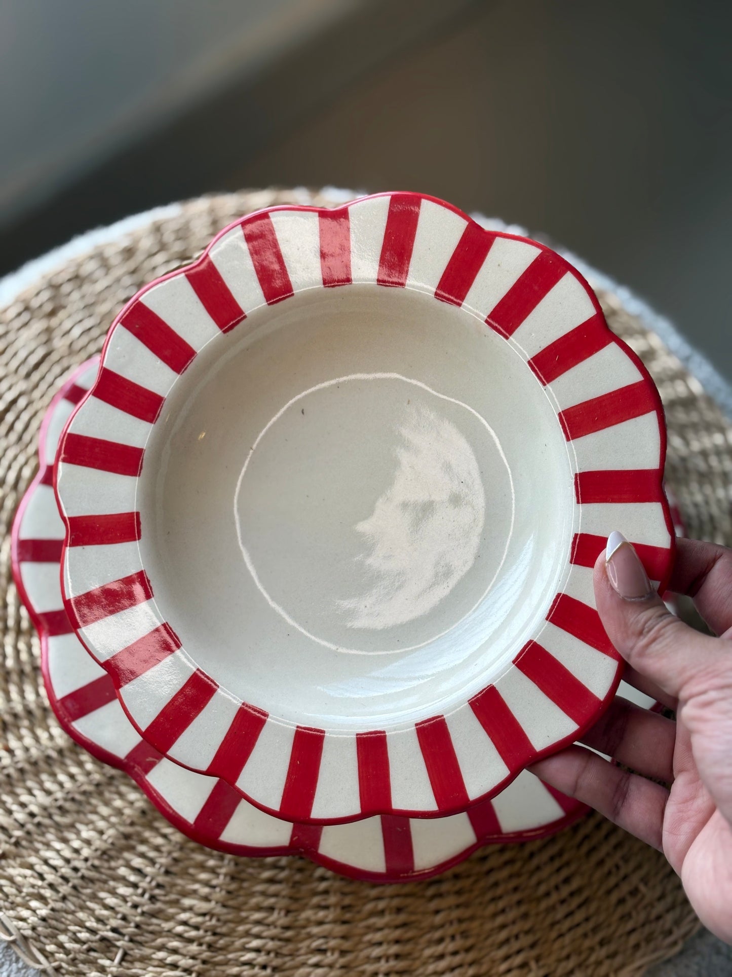 La Dolce Vita Pasta Deep Dish Plate Set (White with Red & White Stripes, Scalloped Edges) – Set of 2