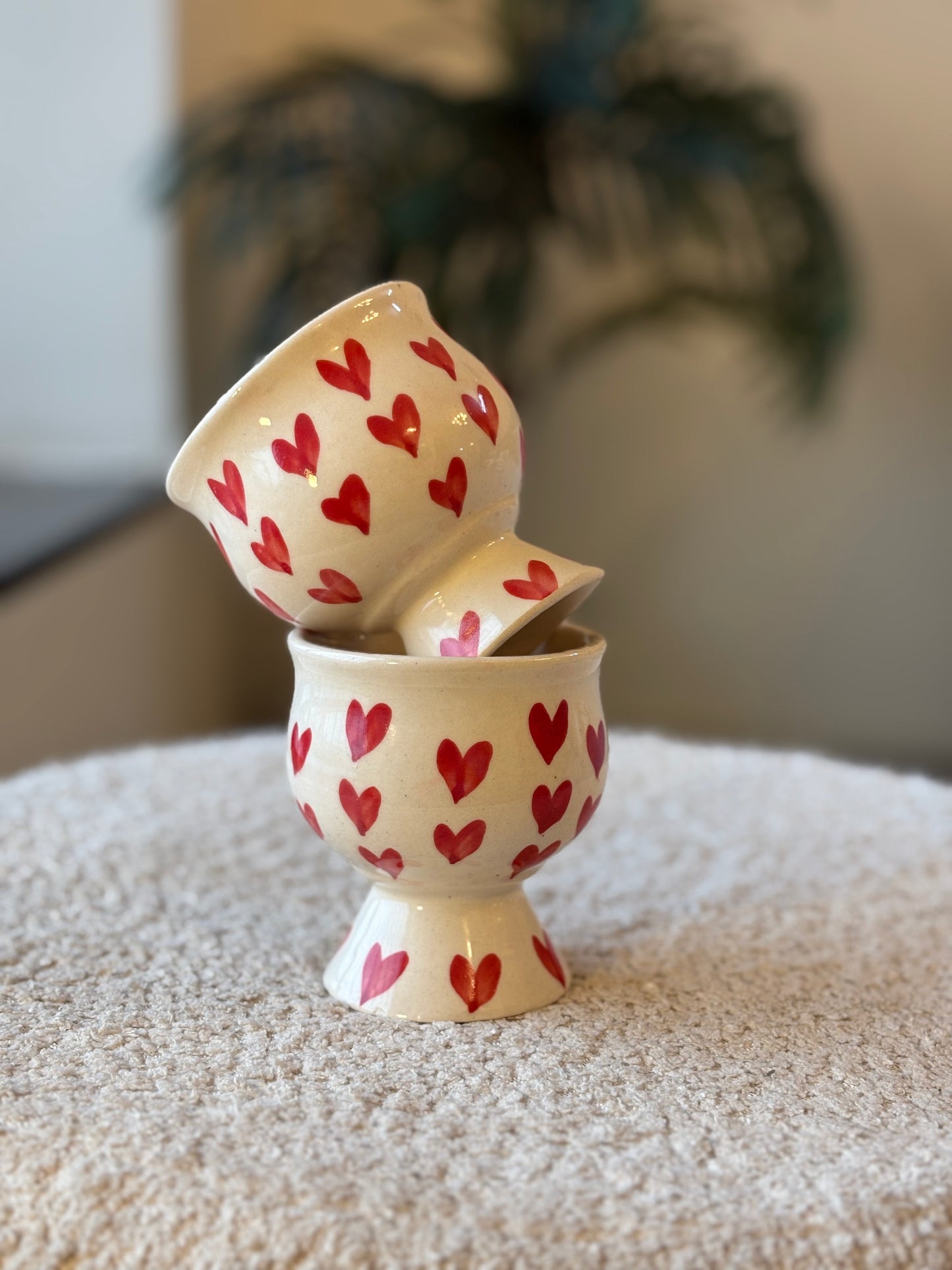Sweet Indulgence Dessert Goblet – White with Red Hearts