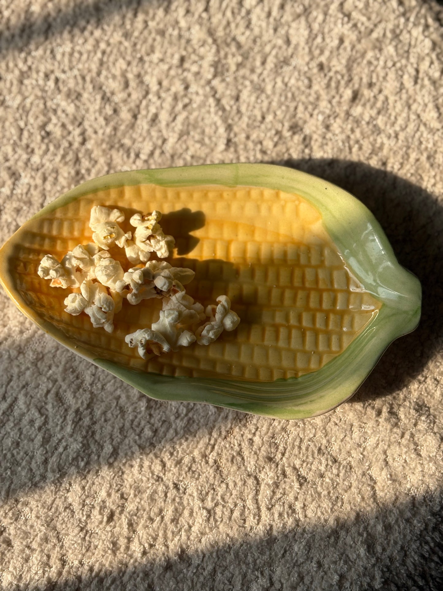 🌽☕ Mom’s Comfort Set – Handmade Mug & Corn-Shaped Snack Plate