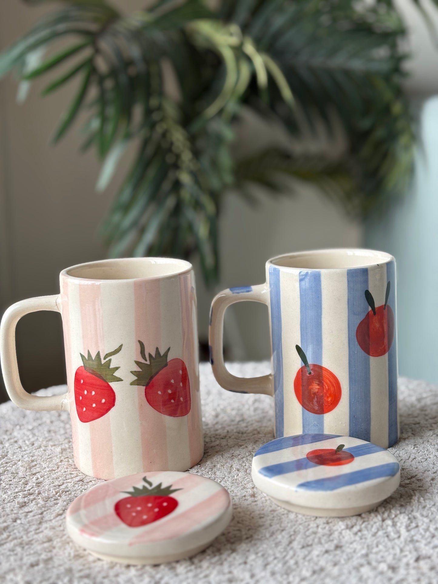 Berry Cute & Totally Zesty Mug Set | His & Her Ceramic Mugs with Lids – 450 ML | Perfect Couple, Christmas & Housewarming Gift
