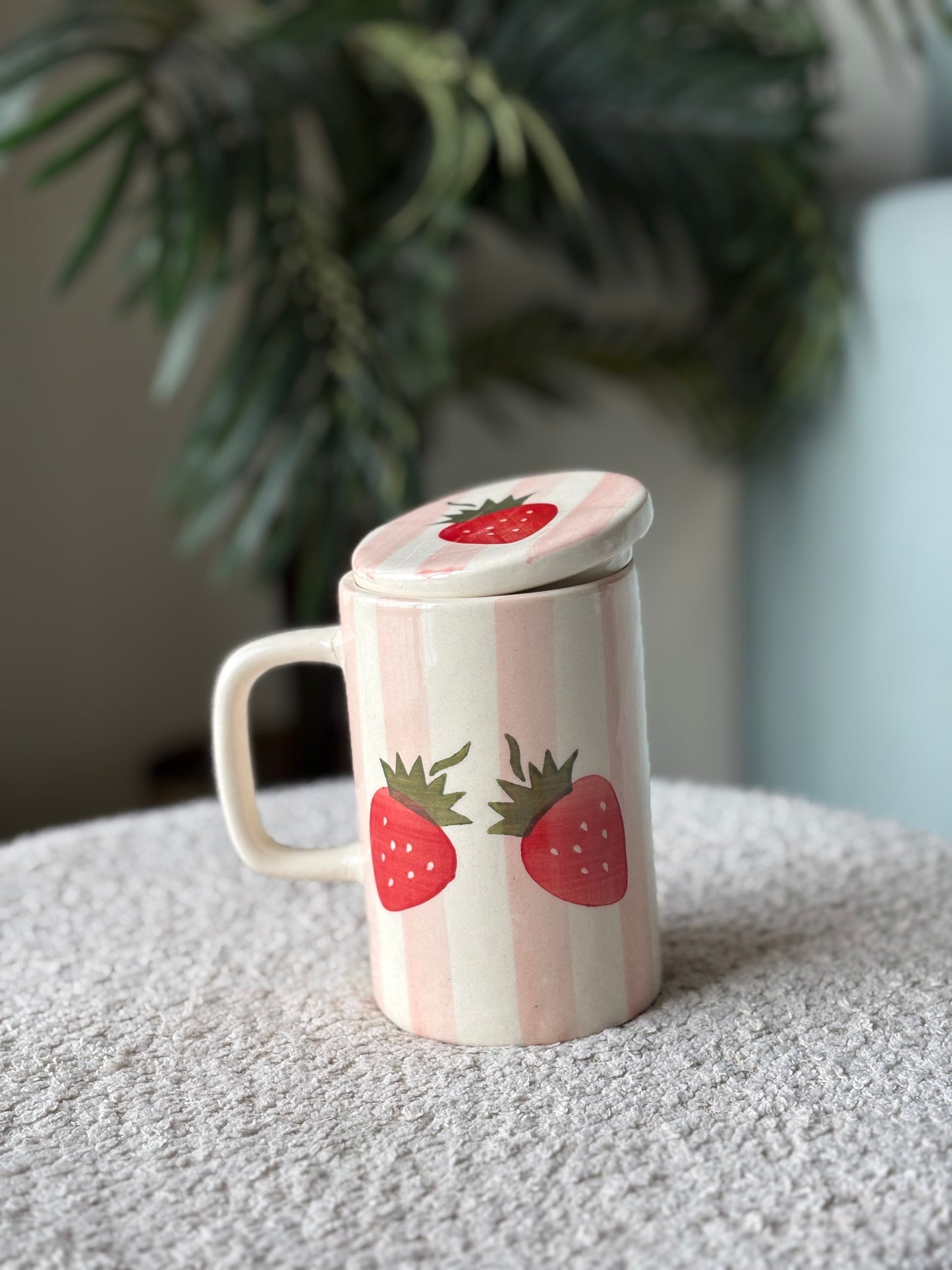 Berry Cute & Totally Zesty Mug Set | His & Her Ceramic Mugs with Lids – 450 ML | Perfect Couple, Christmas & Housewarming Gift