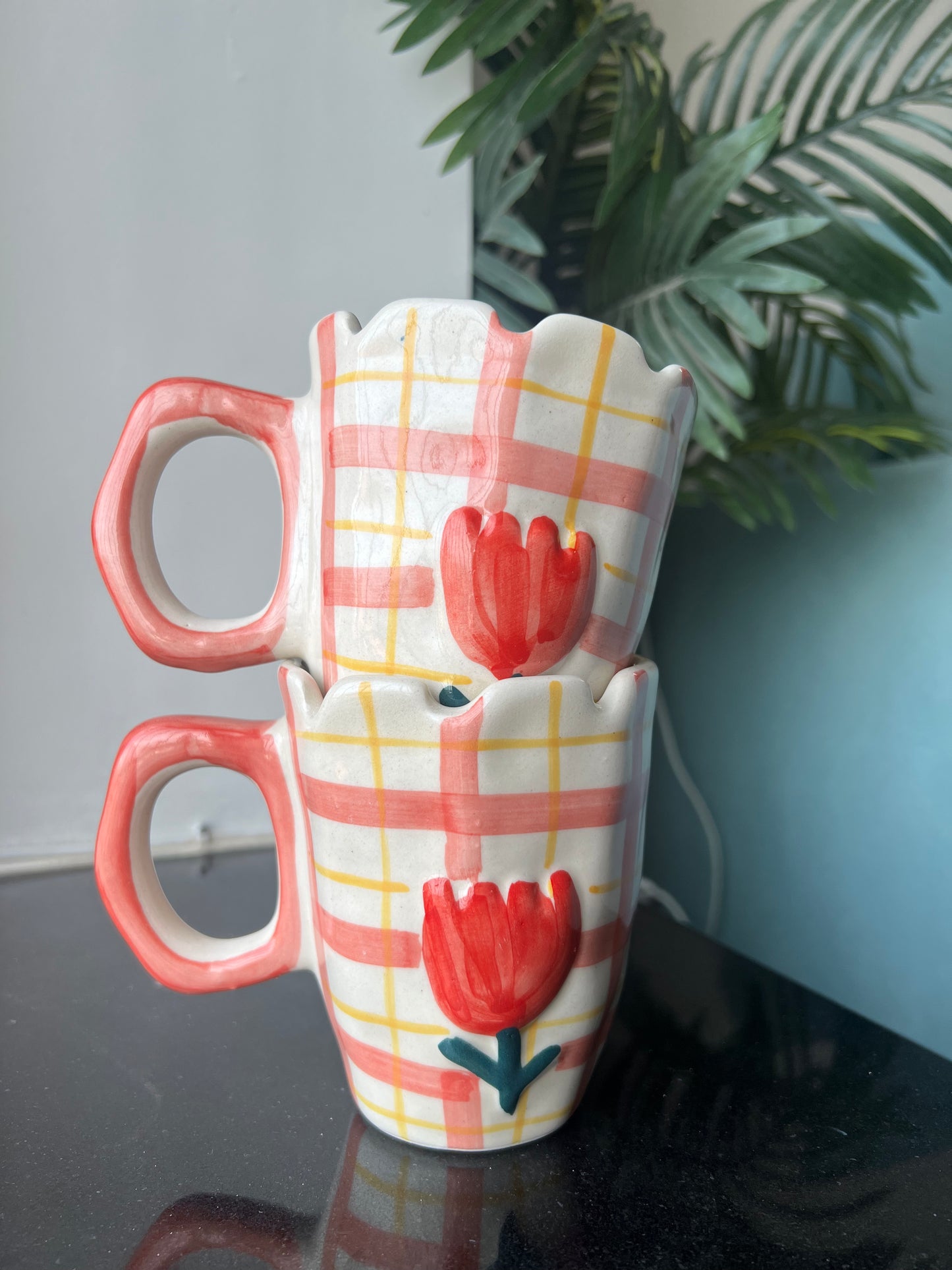 3D Tulip Mug with Gingham Print – Hand-Painted Ceramic Mug