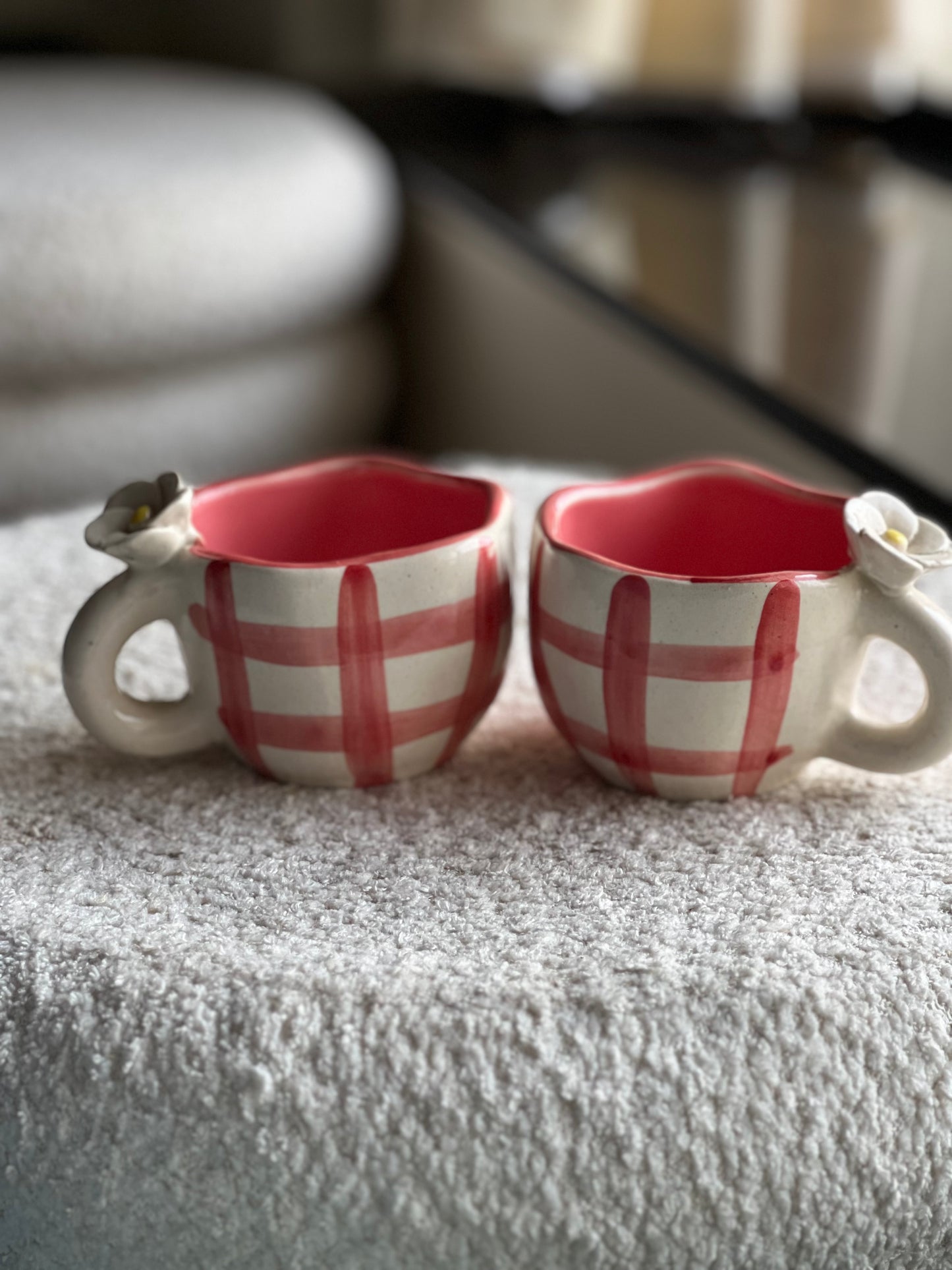 3D Pink Daisy Gingham Mug – Hand-Painted Ceramic Mug with Raised Daisy Design