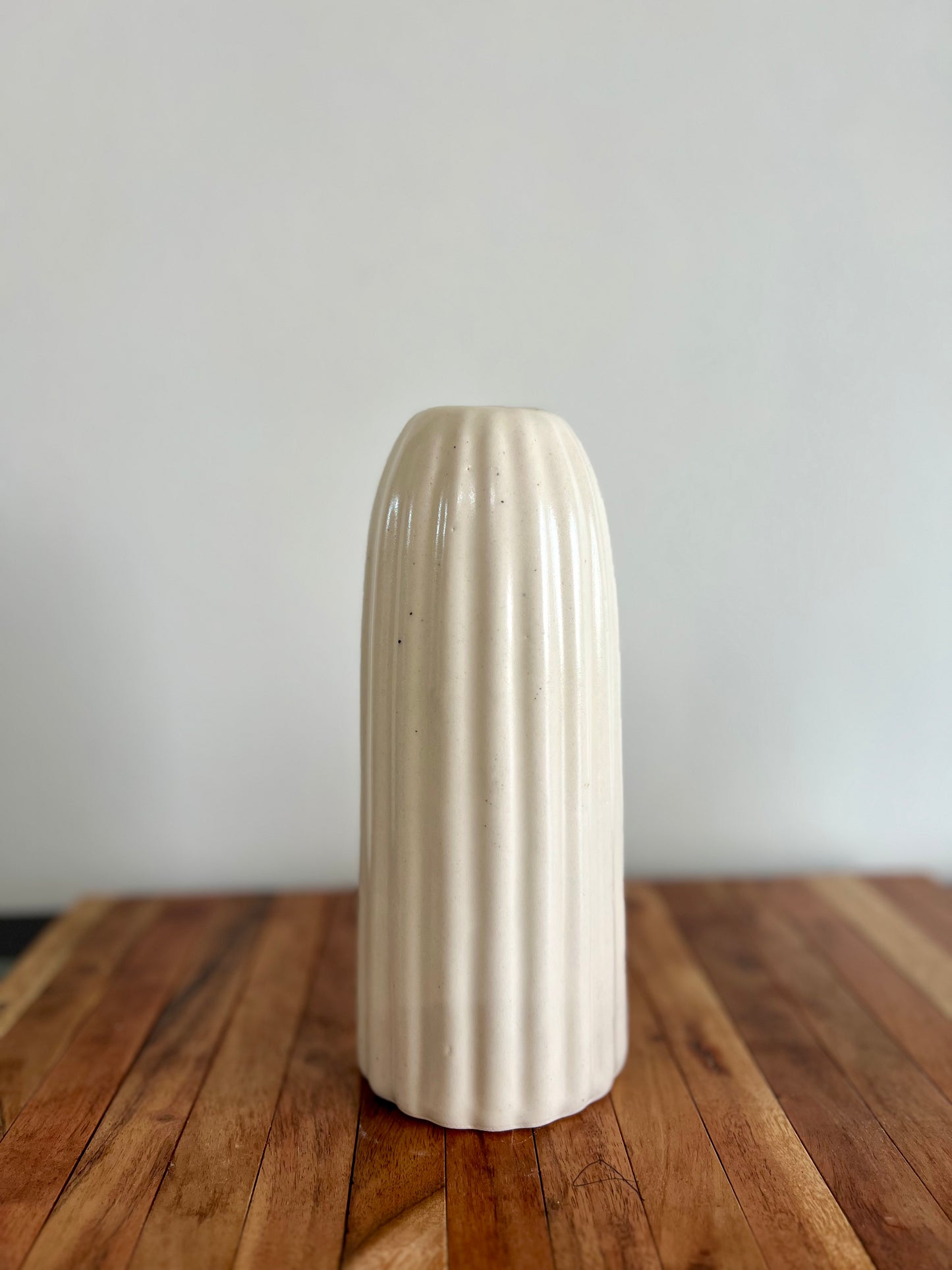 Ribbed Vase - 10 inch